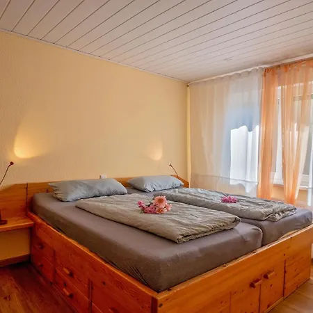 Ferienhaus Direkt Am Scharbow See Mit Bootshaus * Mustin (Mecklenburg-Vorpommern)