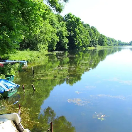 Prázdninový dům Ferienhaus Direkt Am Scharbow See Mit Bootshaus