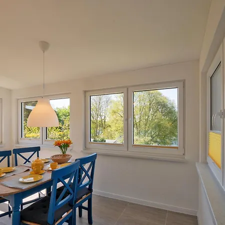 Ferienhaus Direkt Am Scharbow See Mit Bootshaus